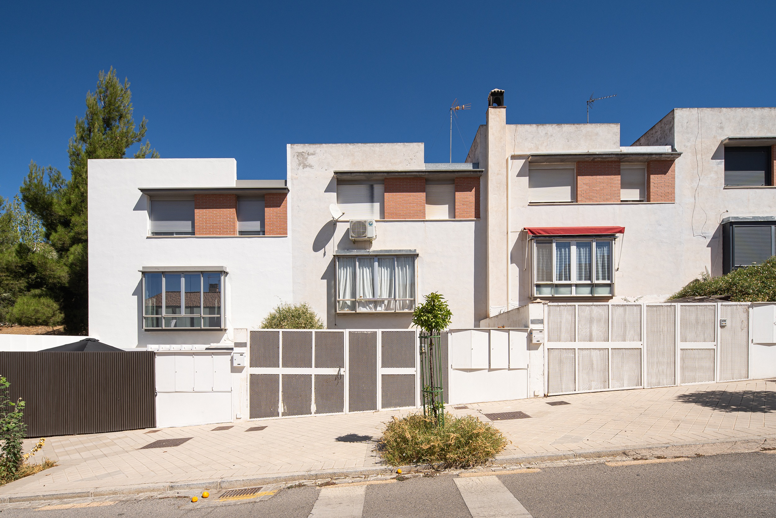 Adosado en zona tranquila y muy cerca del centro de Granada