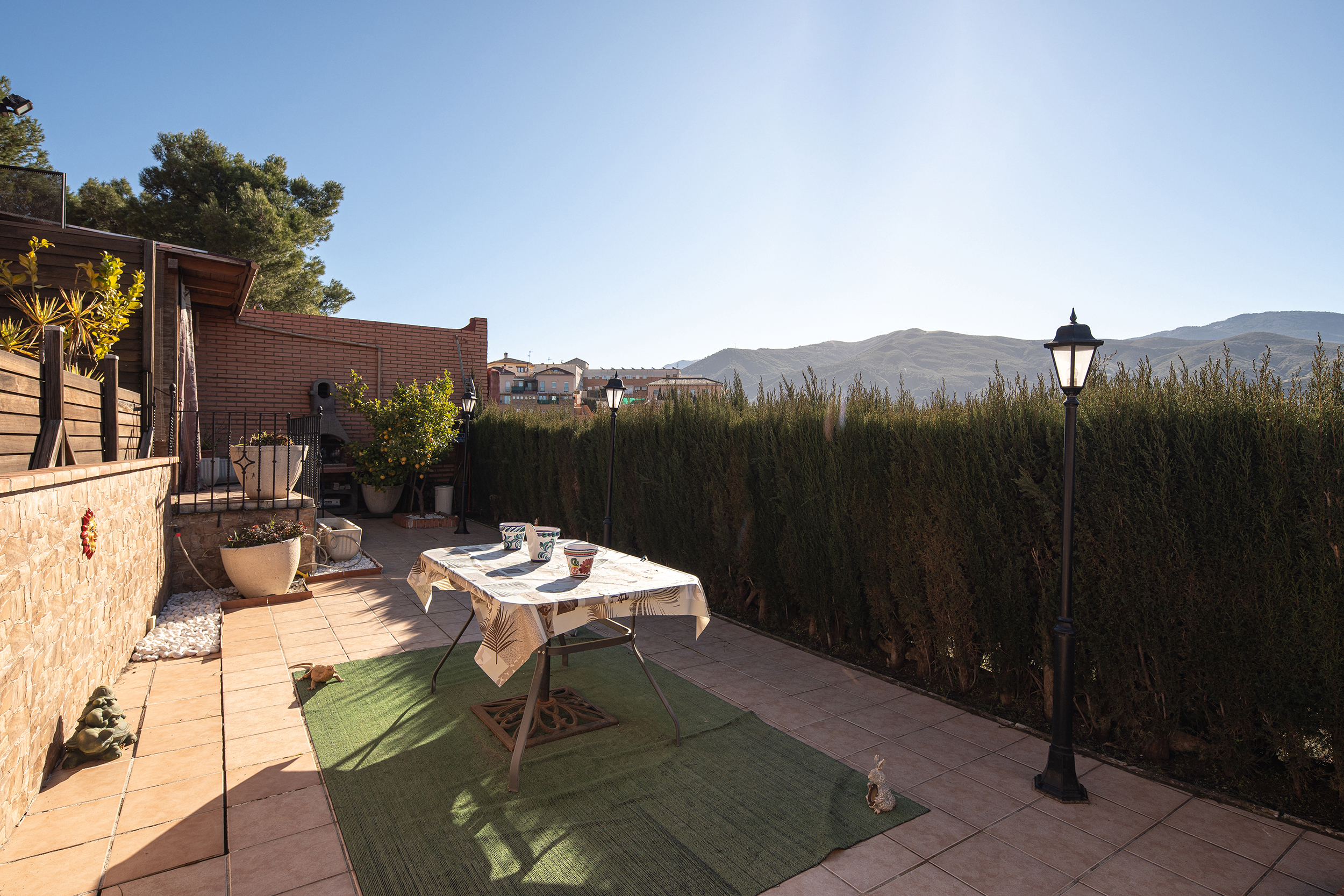 Vivienda en urbanización privada con piscina en zona tranquila, rodeada de naturaleza y con espectaculares vistas